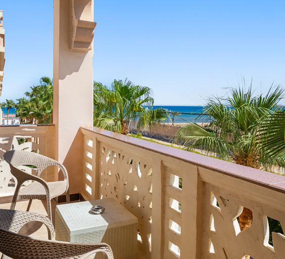 https://content.coraltravel.ro/resize/576x522/media/image/12/19936/638802356366987290.jpg