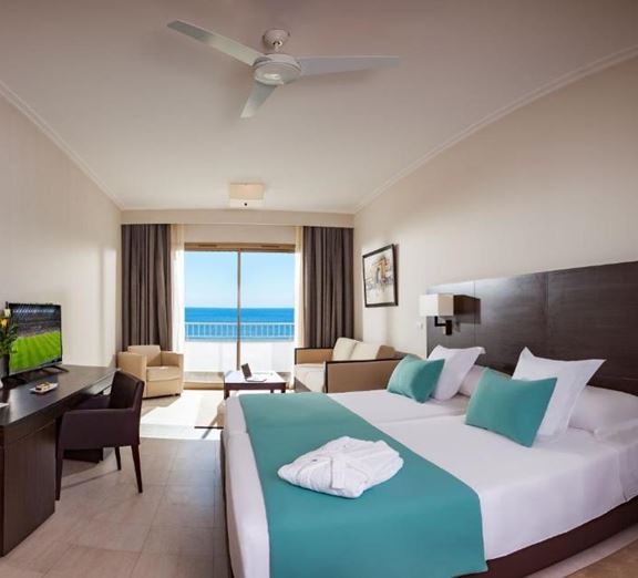 https://content.coraltravel.ro/resize/576x522/media/image/34/278/637654018670140983.jpg