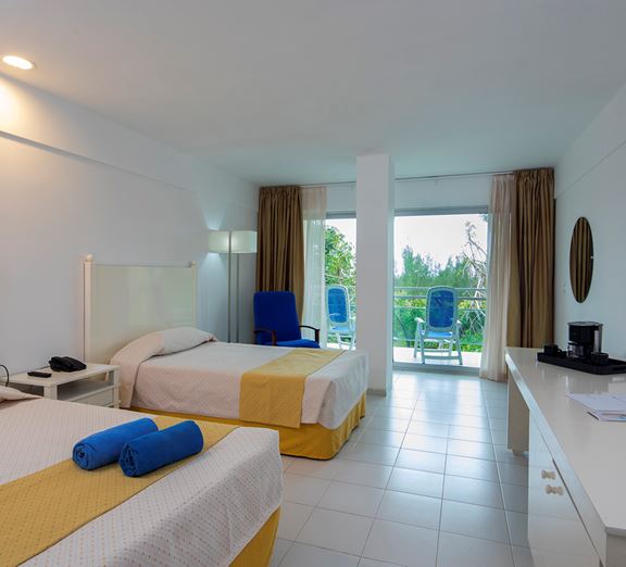 https://content.coraltravel.ro/resize/576x522/media/image/48/22770/637988305608431238.jpg